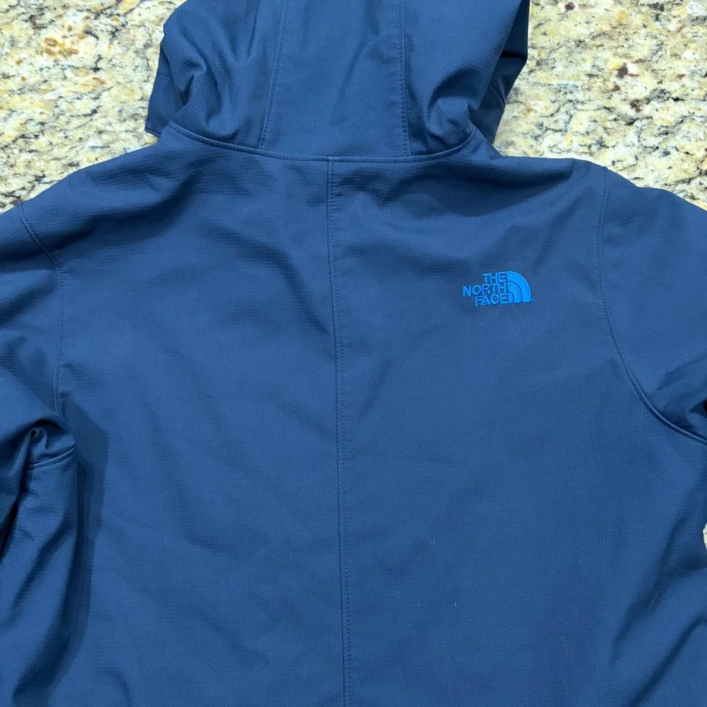 The North Face Boys WindWall Hooded Jacket Blue Colorblock Size L 14/16 Ripstop